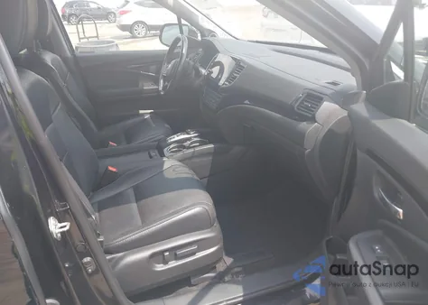 2019 Honda Pilot Touring from USA, damaged, VIN 5FNYF6H97KB005871